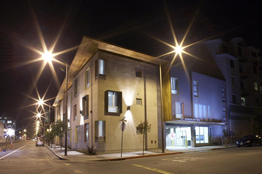Downtown Inn *